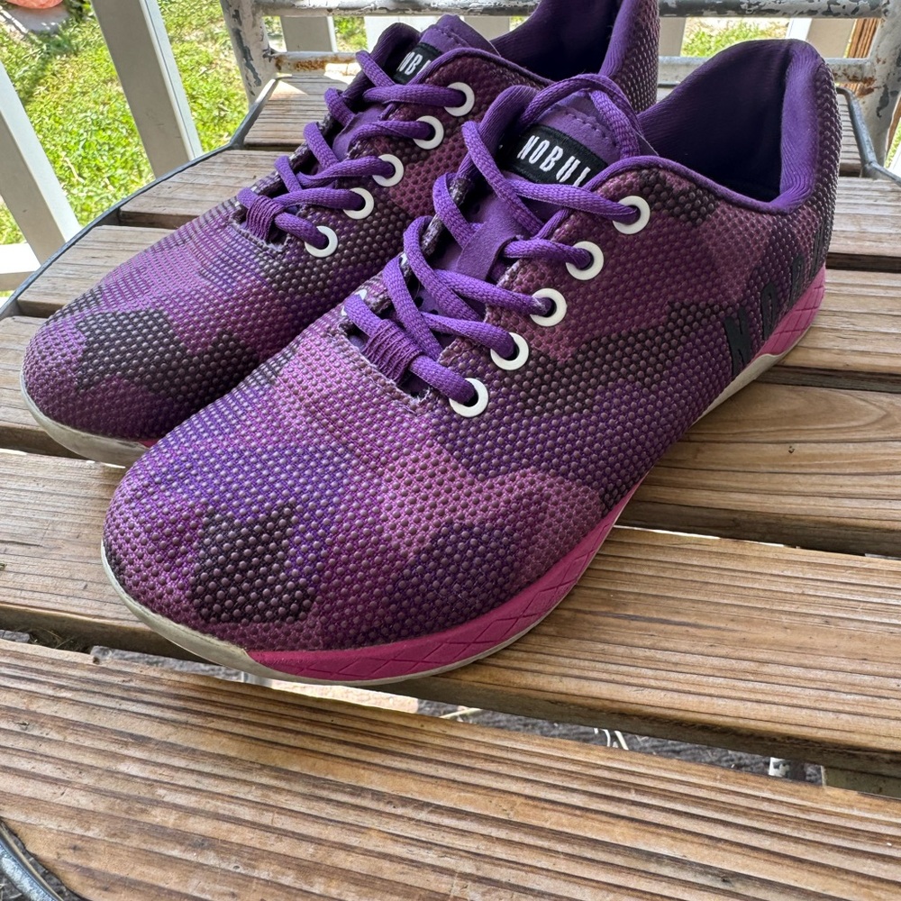 NOBULL Vibrant Purple camo women’s 8.5 vgc